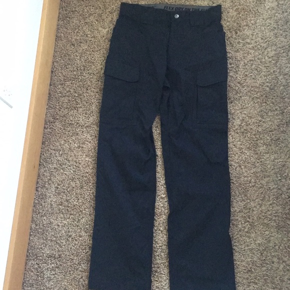 32x34 Duluth Trading Co. pants - Picture 2 of 3